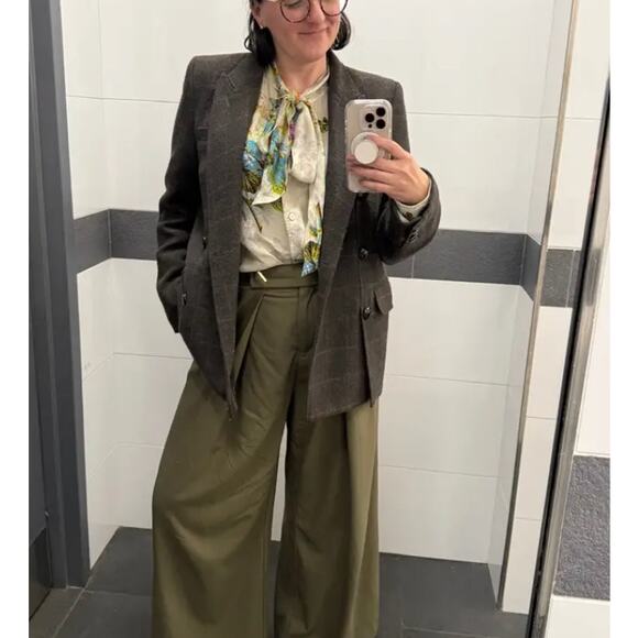 Tory Burch Floral Bow Blouse Top SIZE 6 Work Career Designer Tie Neck $448 - Picture 3 of 13